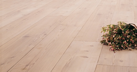 Laminato HPL pino bianco - collezione Original. Misure: Spessore 11 mm. Larghezza 193 mm. Lunghezza 1207 mm.