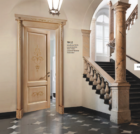 Porta in legno laccato fiorentino - telaio TB - COL - decori Tiziano. Modello M62.